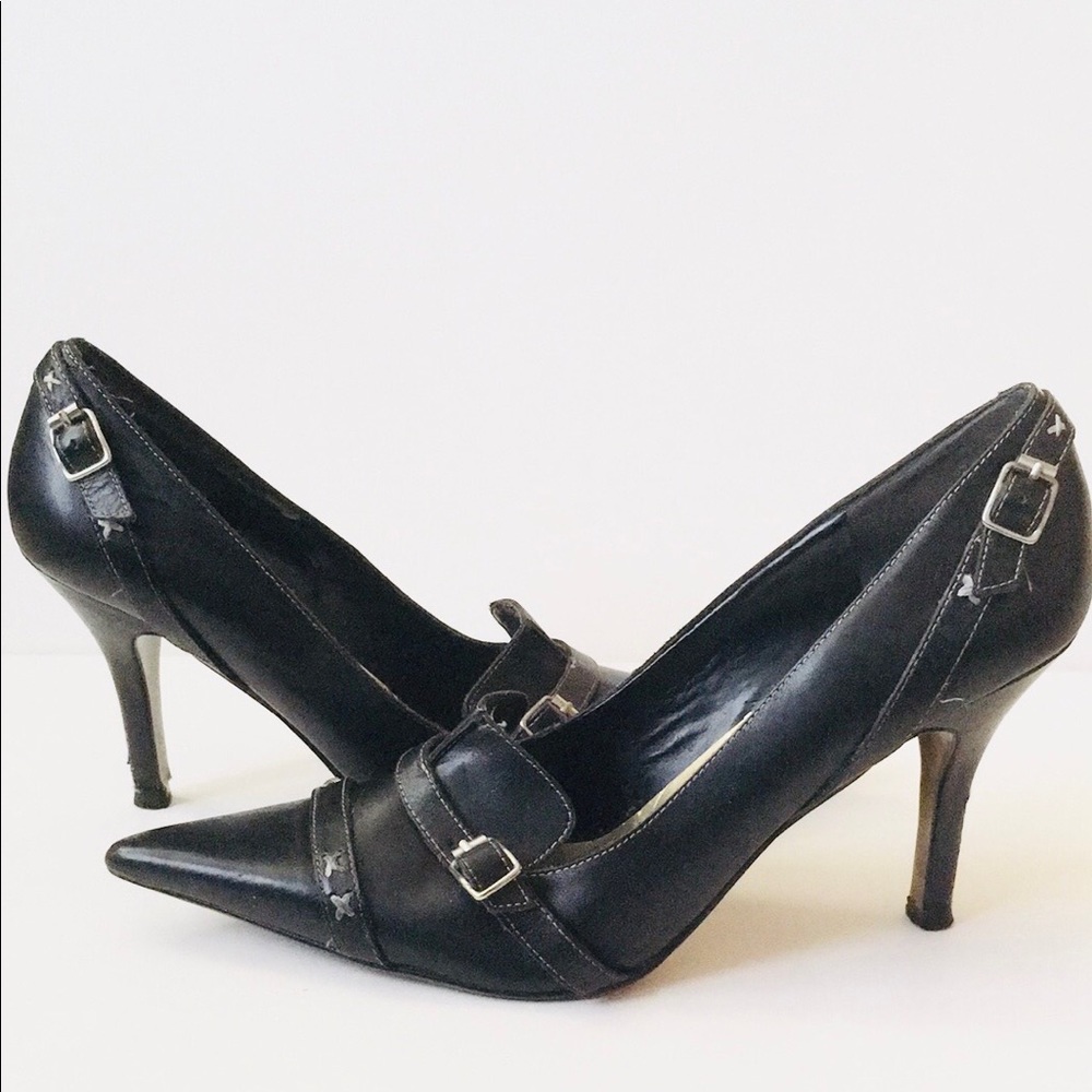 Nine West Point Toe Pump